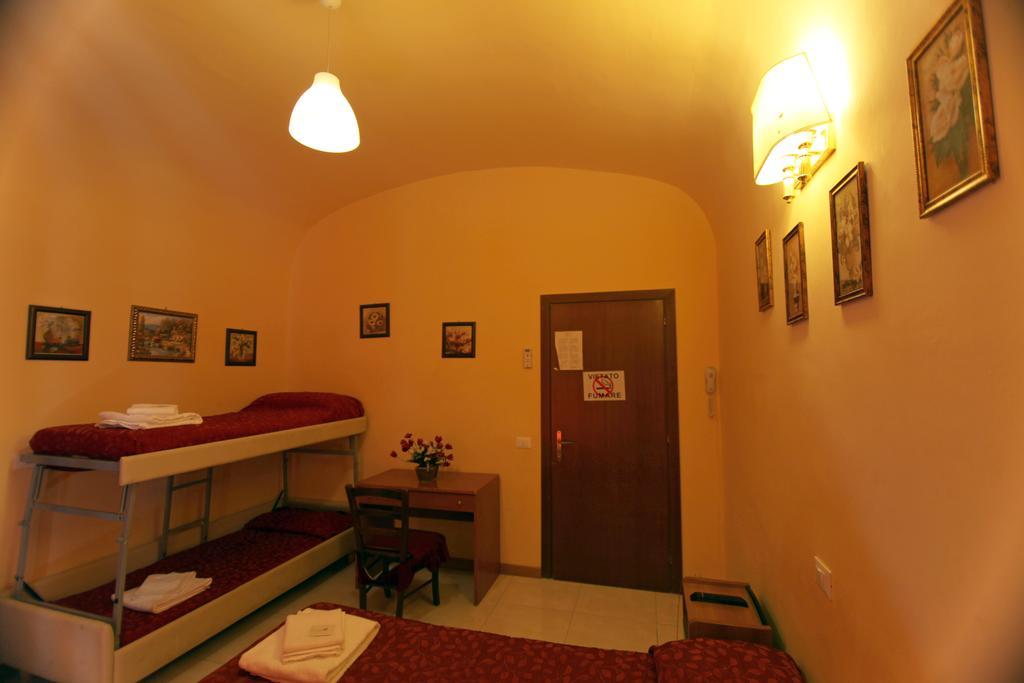 Hostel Pink Floyd Roma Eksteriør bilde