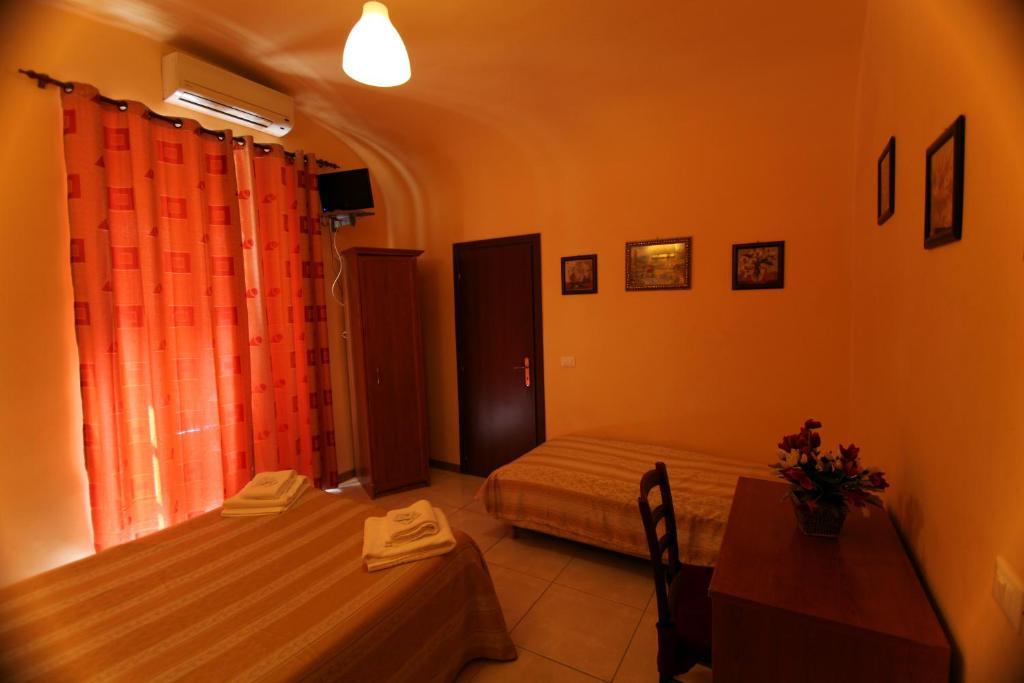 Hostel Pink Floyd Roma Rom bilde